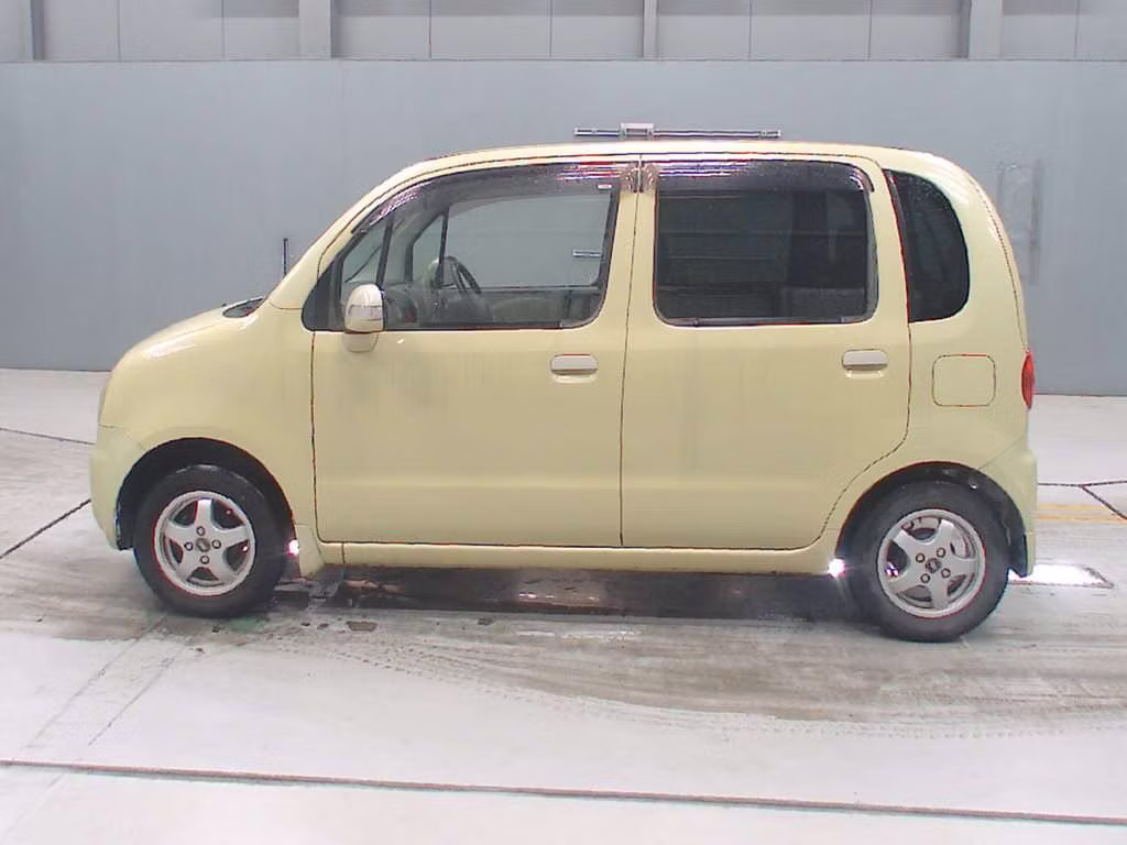 DAIHATSU MOVE LATTE