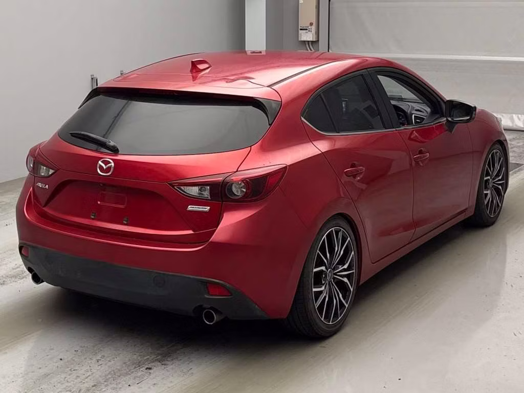 MAZDA AXELA