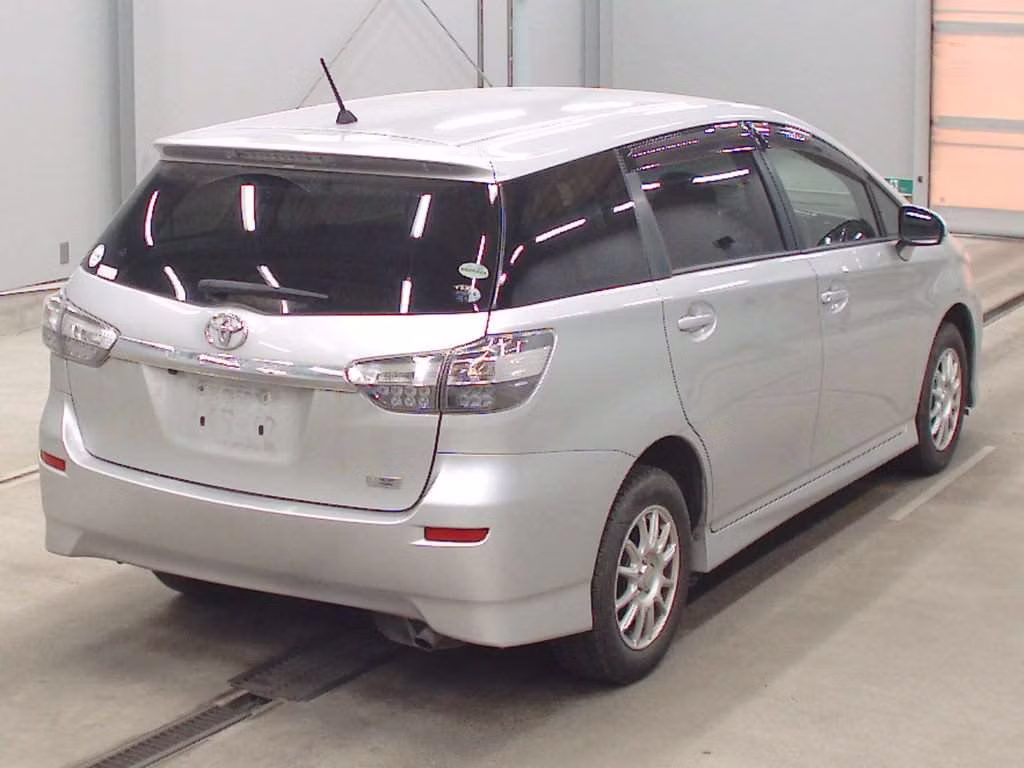TOYOTA WISH