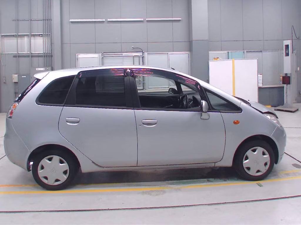 MITSUBISHI COLT PLUS