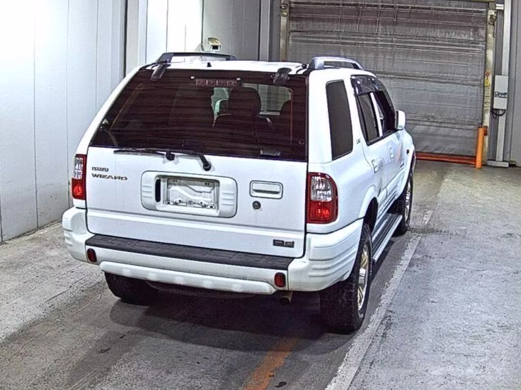 ISUZU WIZARD