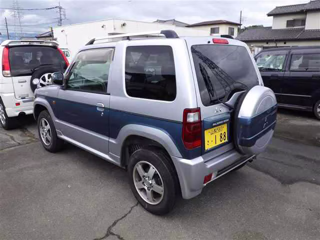 MITSUBISHI PAJERO MINI