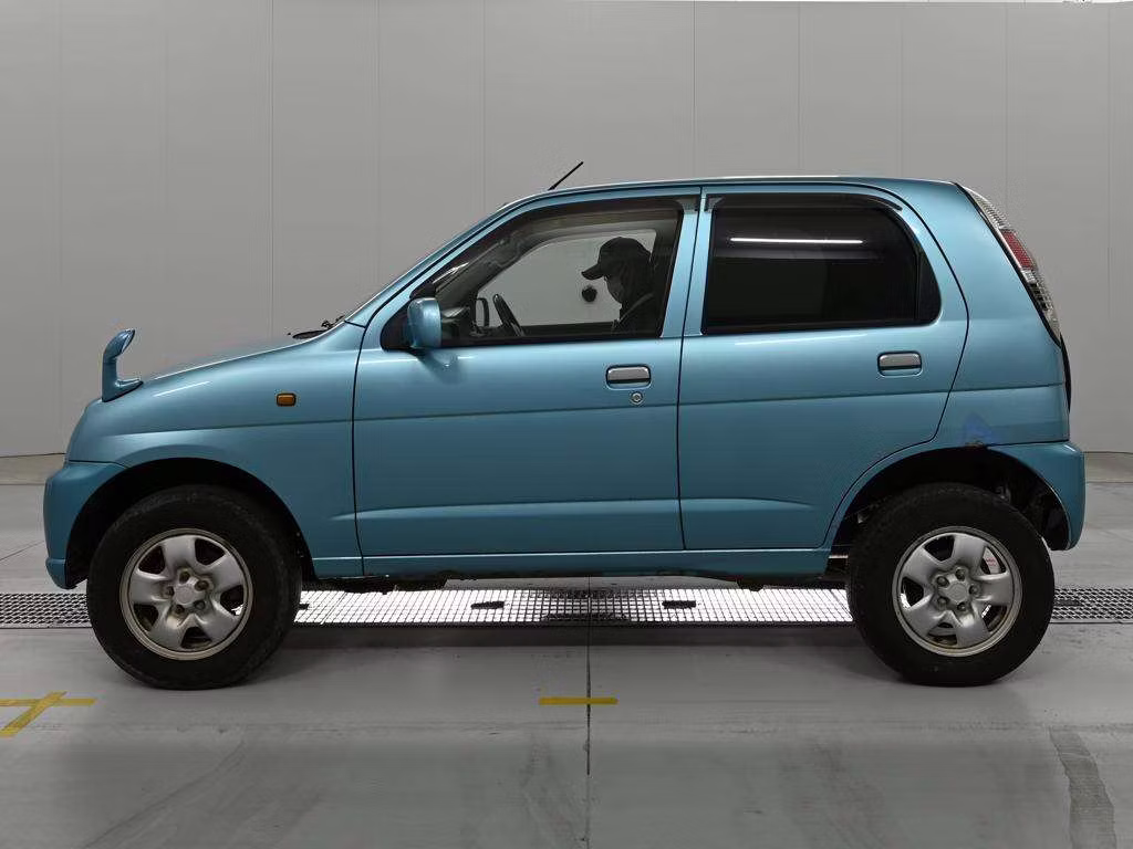 DAIHATSU TERIOS KID