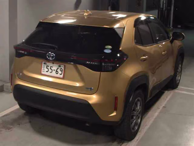 TOYOTA YARIS CROSS