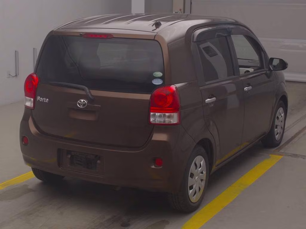 TOYOTA PORTE