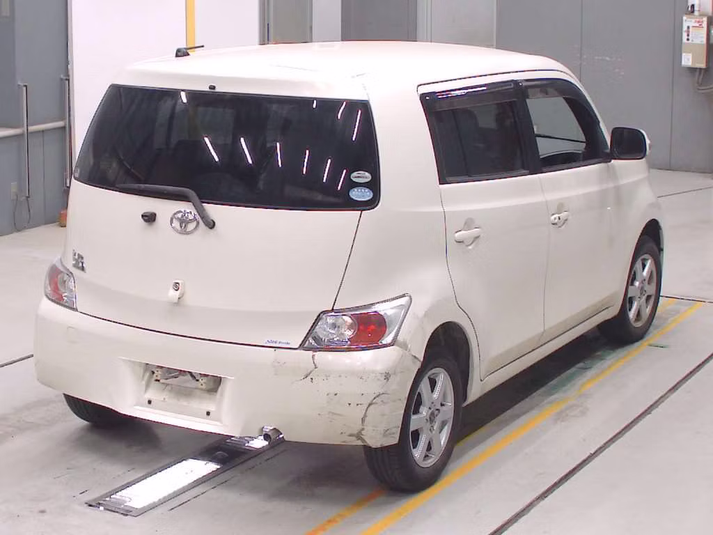 TOYOTA BB