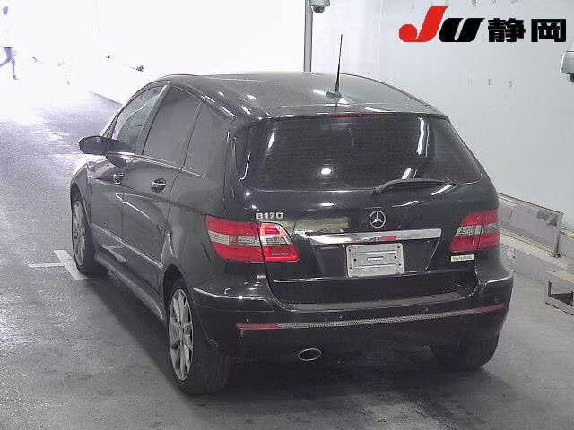 MERCEDES-BENZ B-CLASS