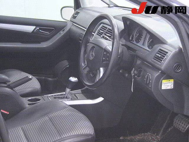 MERCEDES-BENZ B-CLASS