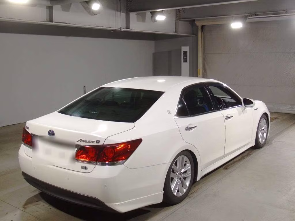 TOYOTA CROWN