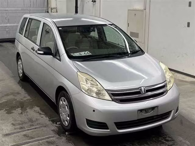 TOYOTA ISIS