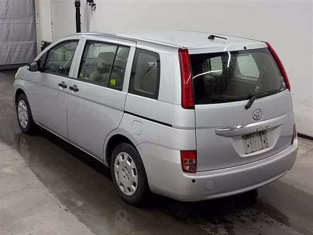 TOYOTA ISIS