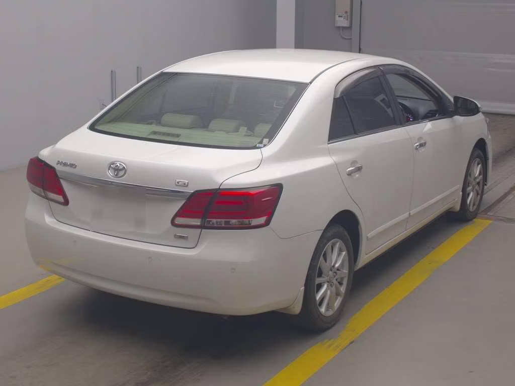 TOYOTA PREMIO