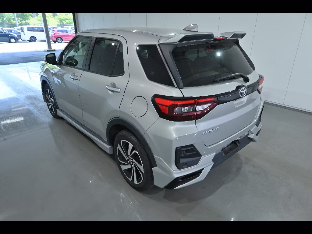 TOYOTA RAIZE