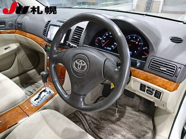 TOYOTA PREMIO