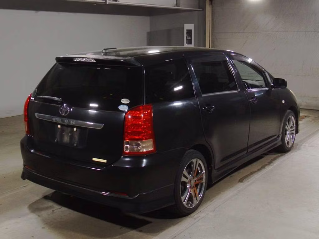 TOYOTA WISH