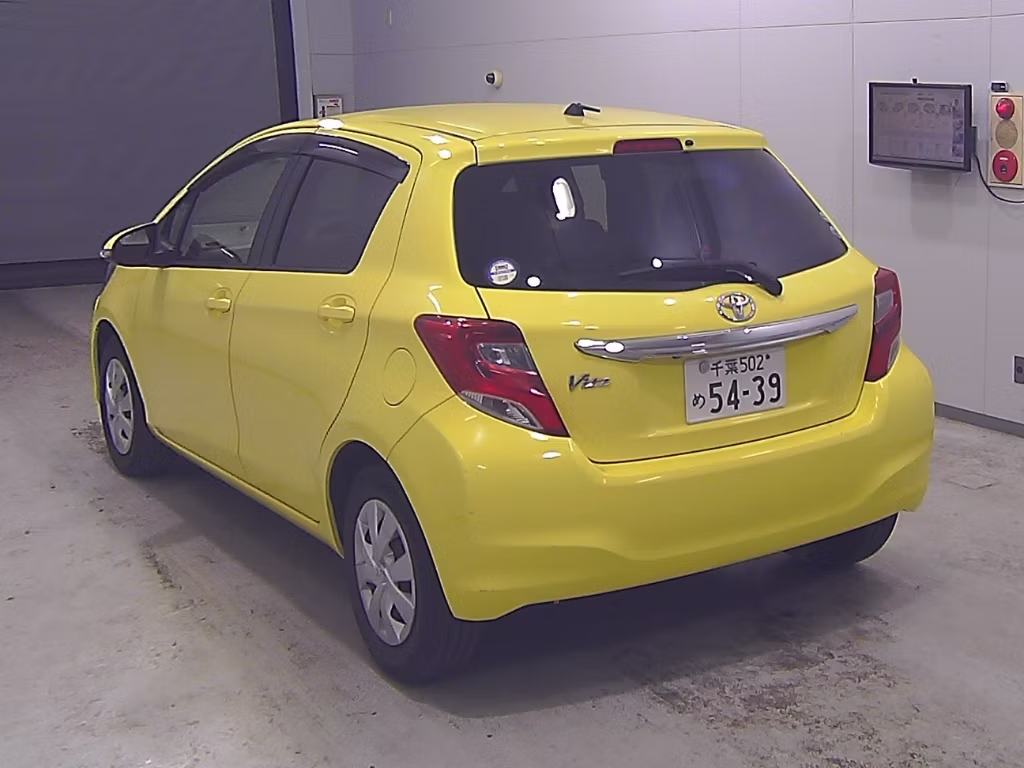 TOYOTA VITZ