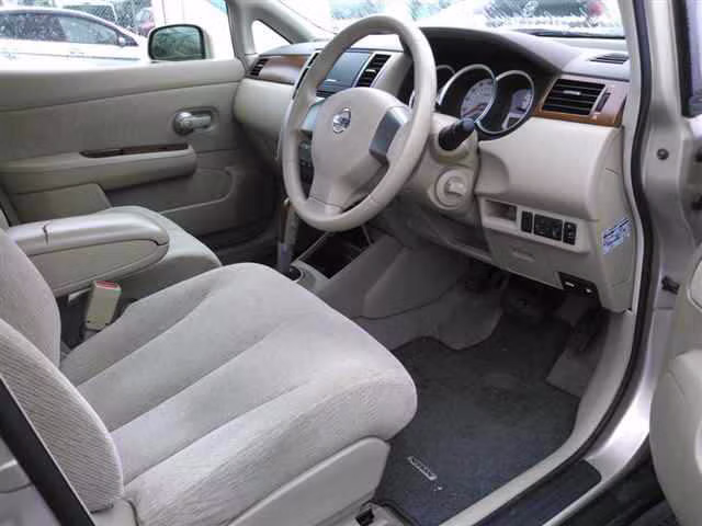 NISSAN TIIDA LATIO