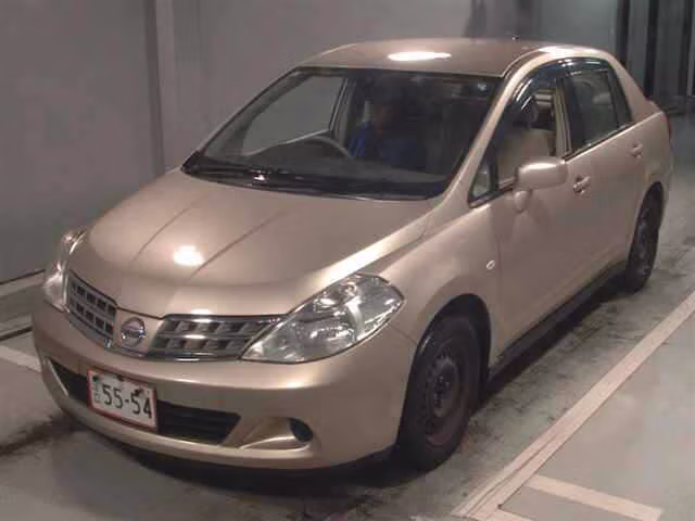 NISSAN TIIDA LATIO