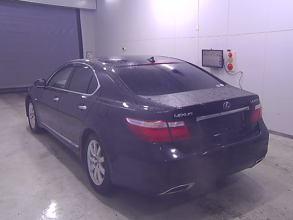 LEXUS LS600H