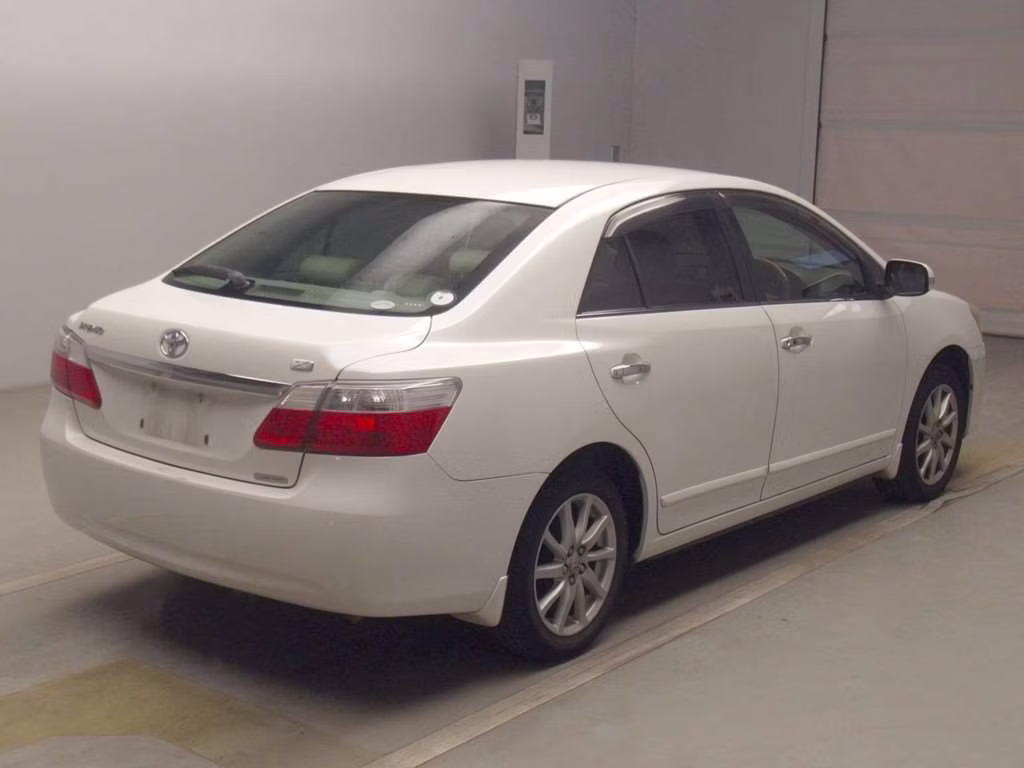 TOYOTA PREMIO