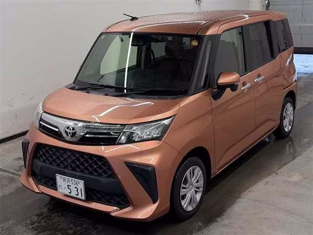 TOYOTA ROOMY