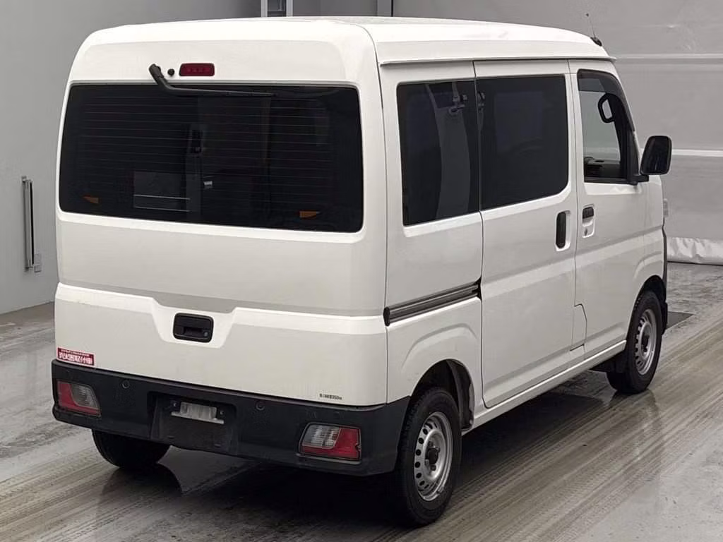 TOYOTA PIXIS VAN
