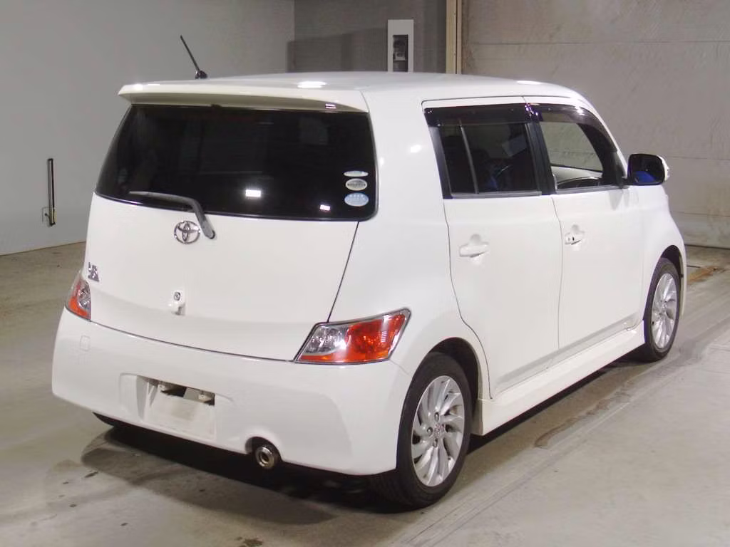 TOYOTA BB