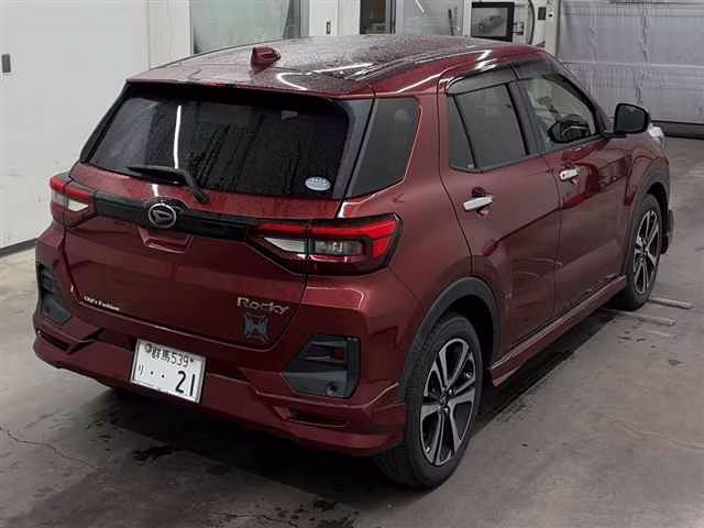 DAIHATSU ROCKY