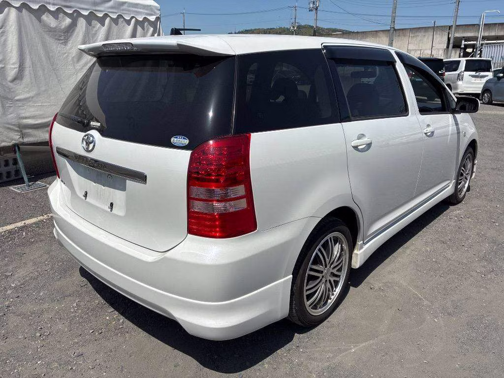 TOYOTA WISH