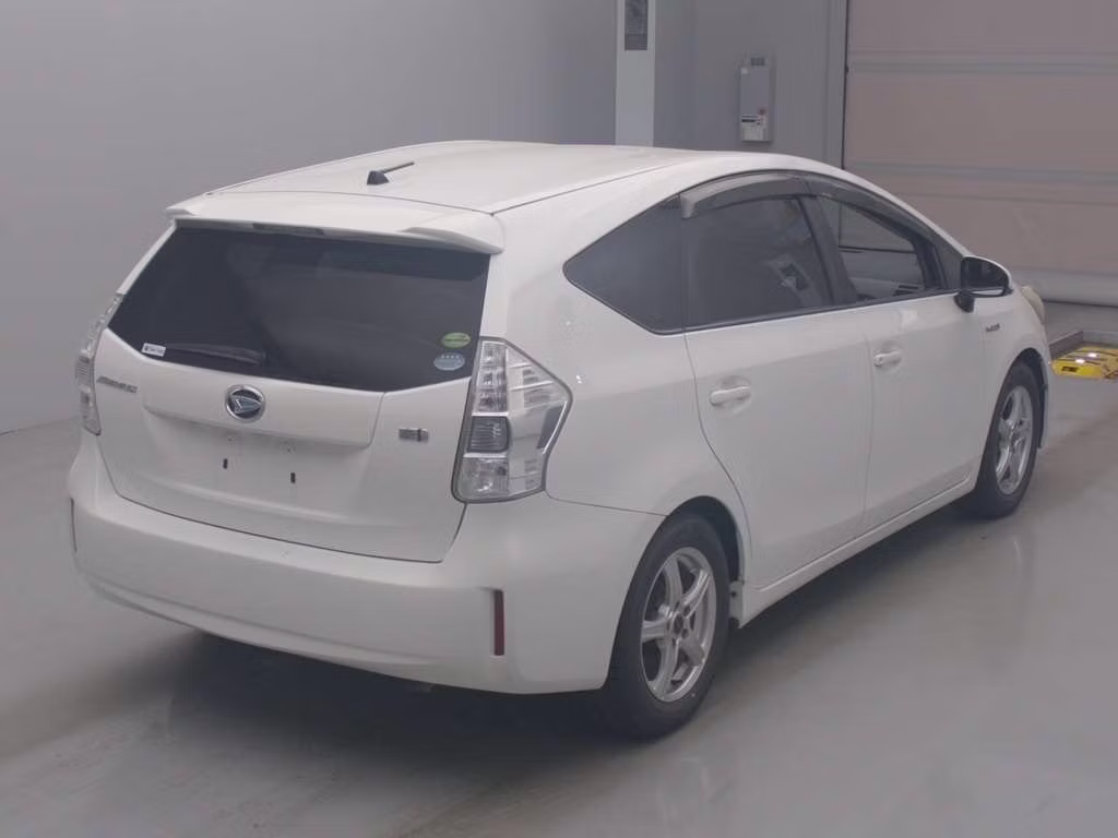 DAIHATSU MEBIUS