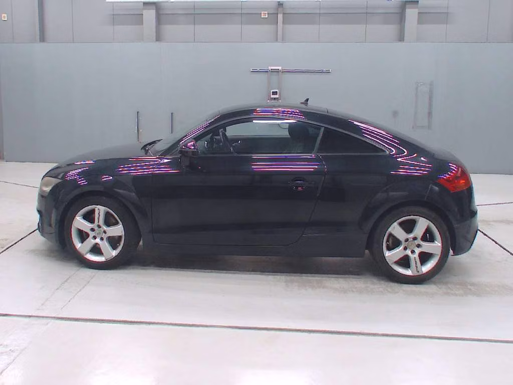 AUDI TT