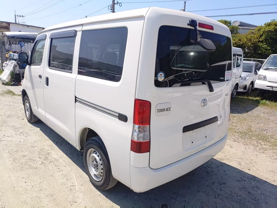 TOYOTA TOWN ACE