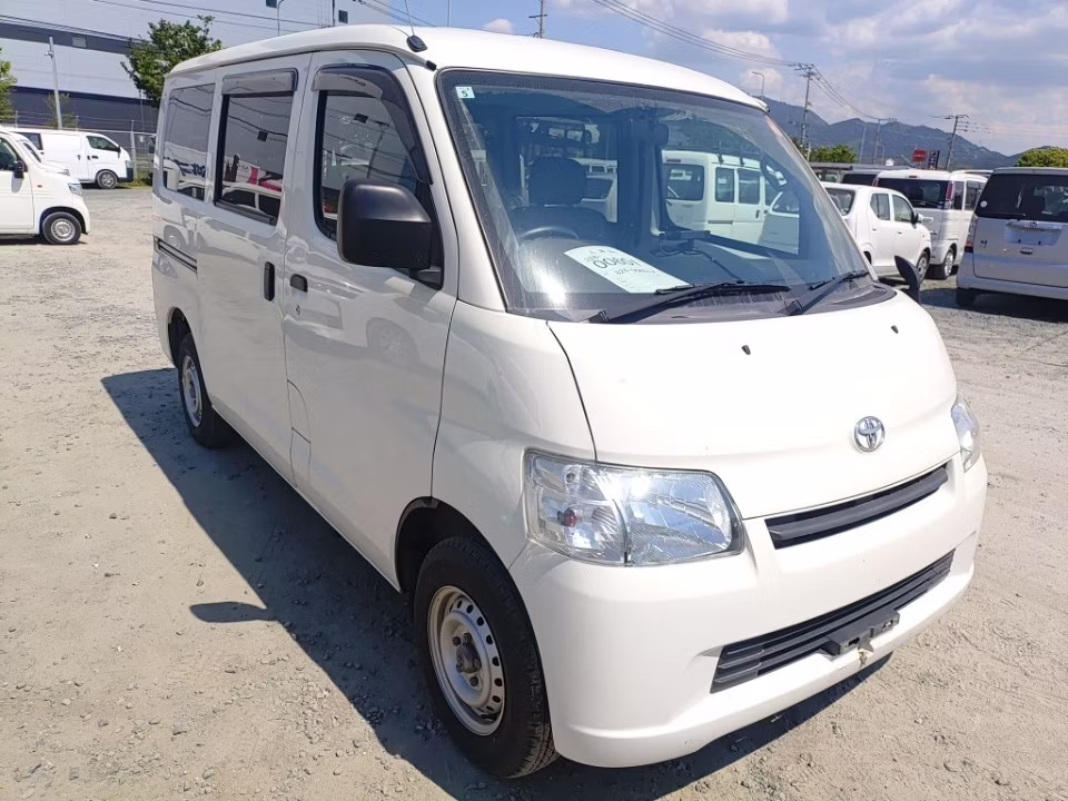 TOYOTA TOWN ACE