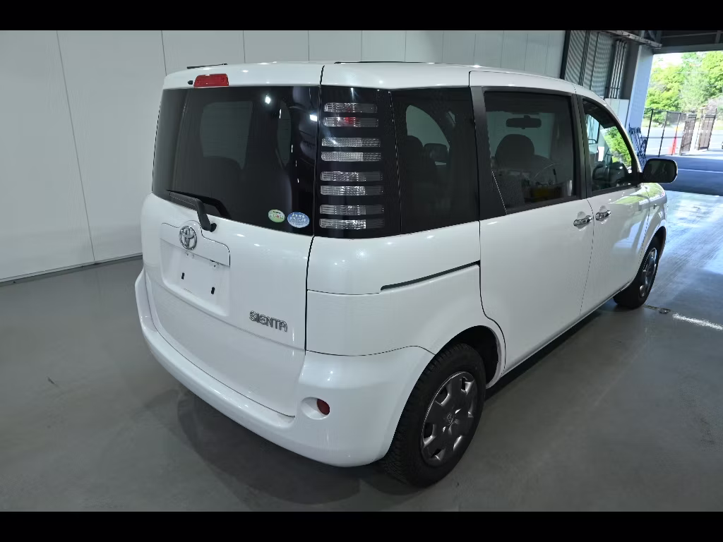 TOYOTA SIENTA