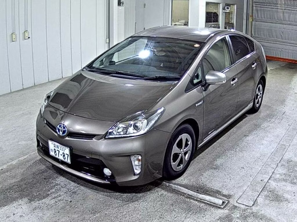 TOYOTA PRIUS