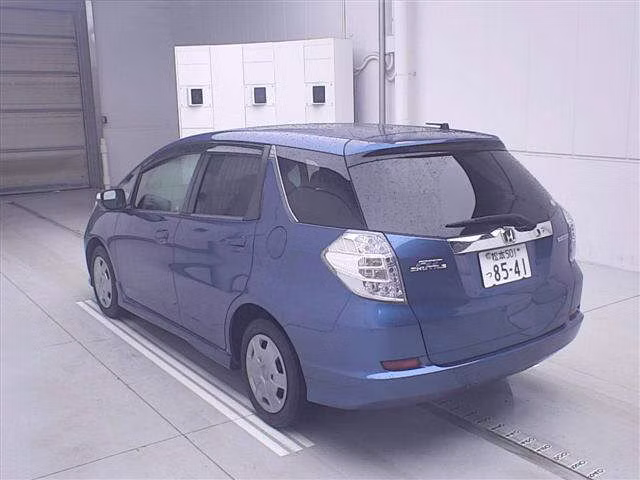 HONDA FIT SHUTTLE