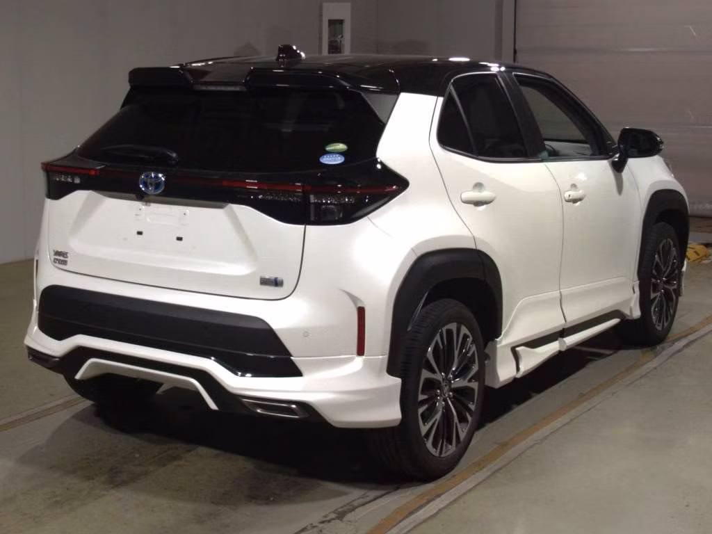 TOYOTA YARIS CROSS