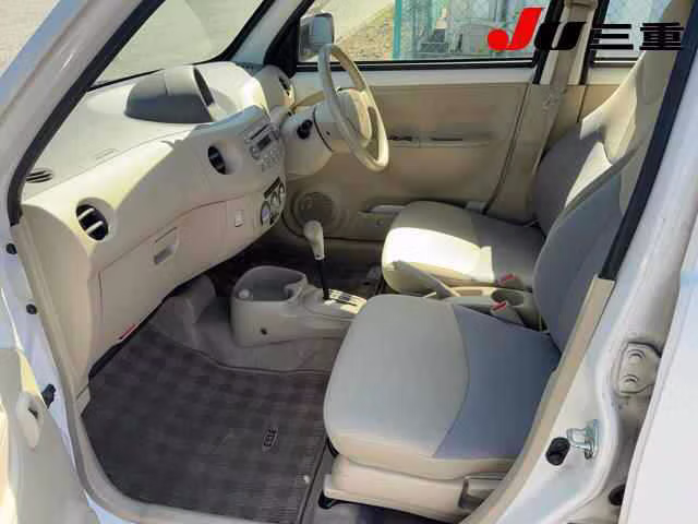 DAIHATSU ESSE