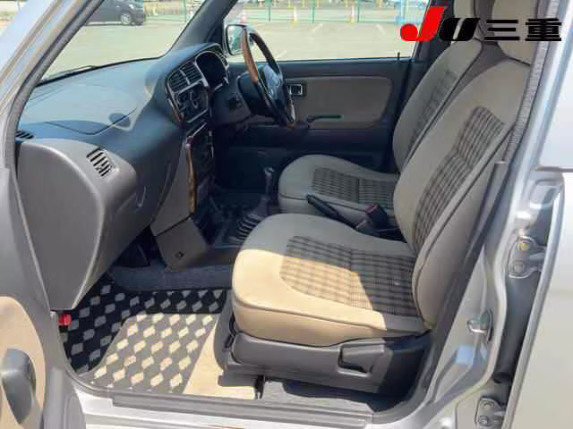 DAIHATSU MIRA GINO