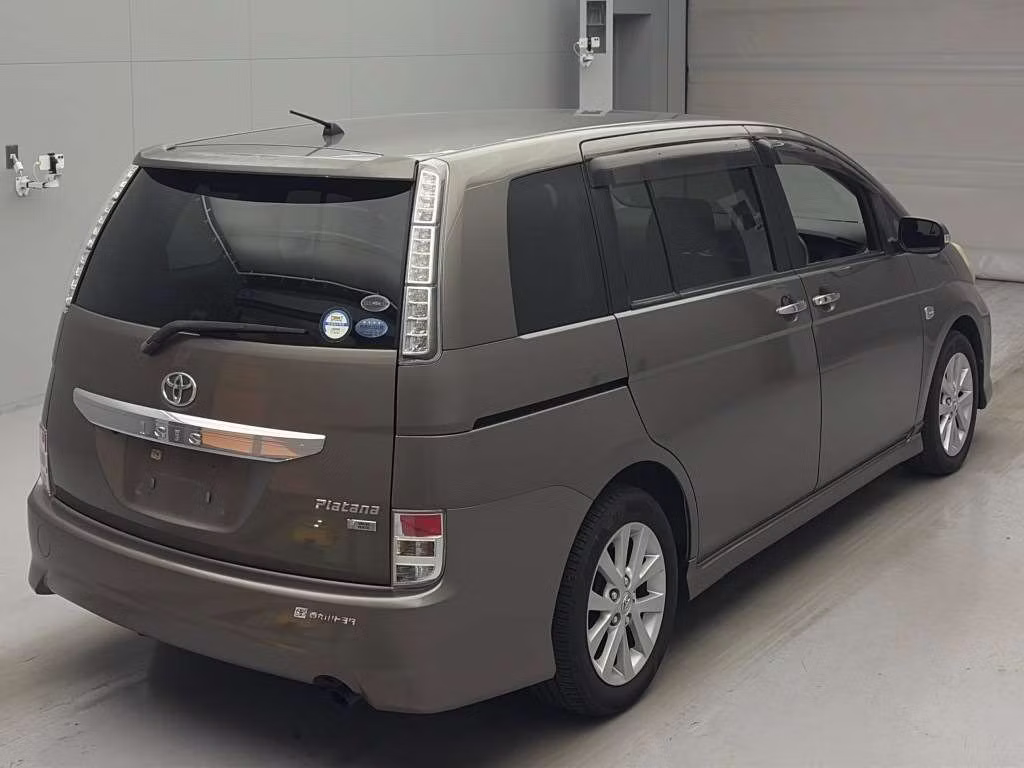TOYOTA ISIS