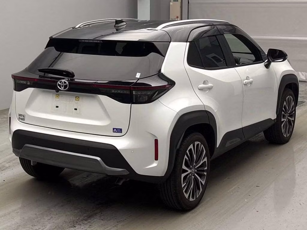 TOYOTA YARIS CROSS
