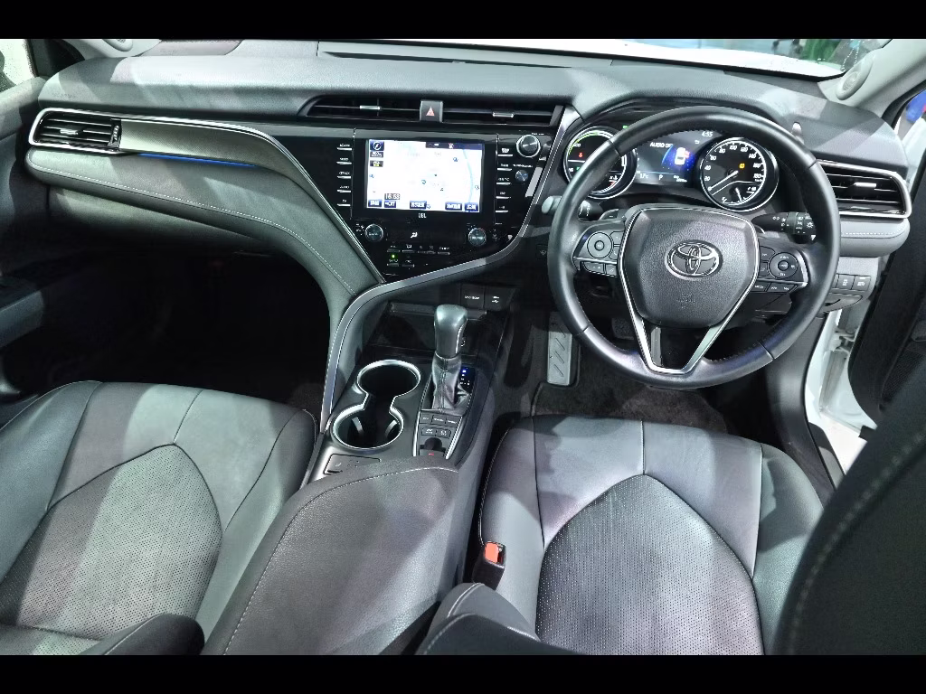 TOYOTA CAMRY
