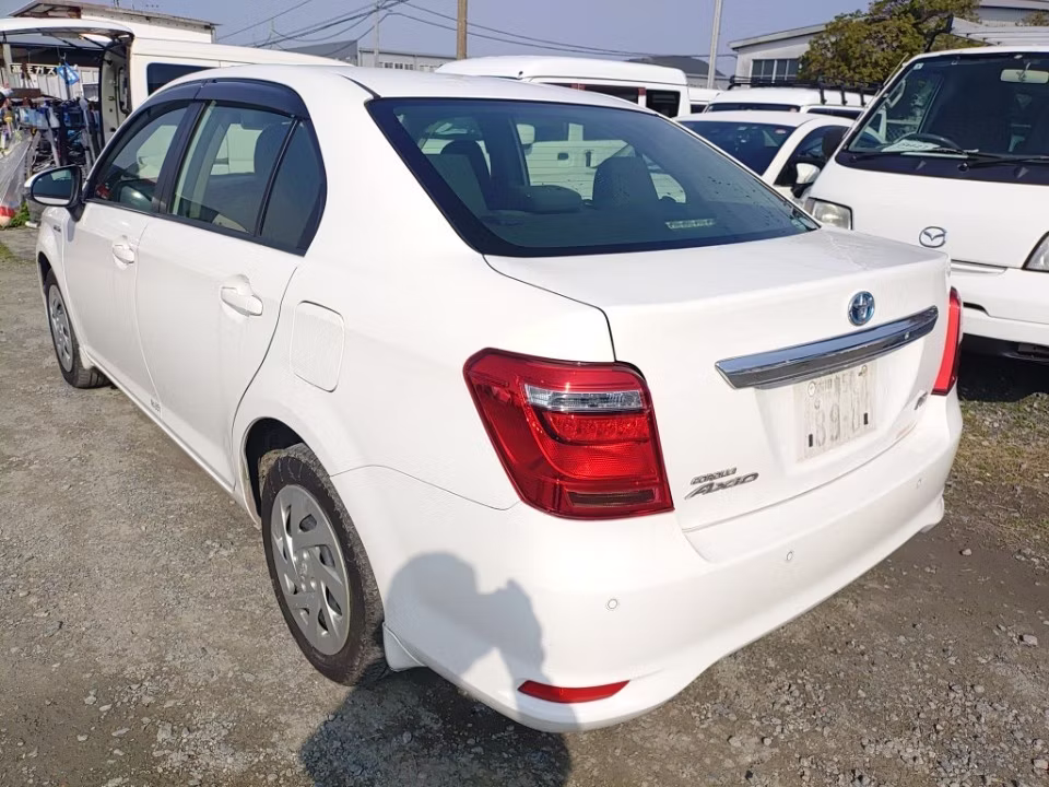 TOYOTA COROLLA AXIO