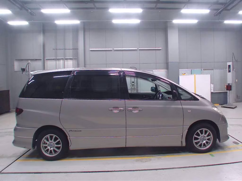 TOYOTA ESTIMA