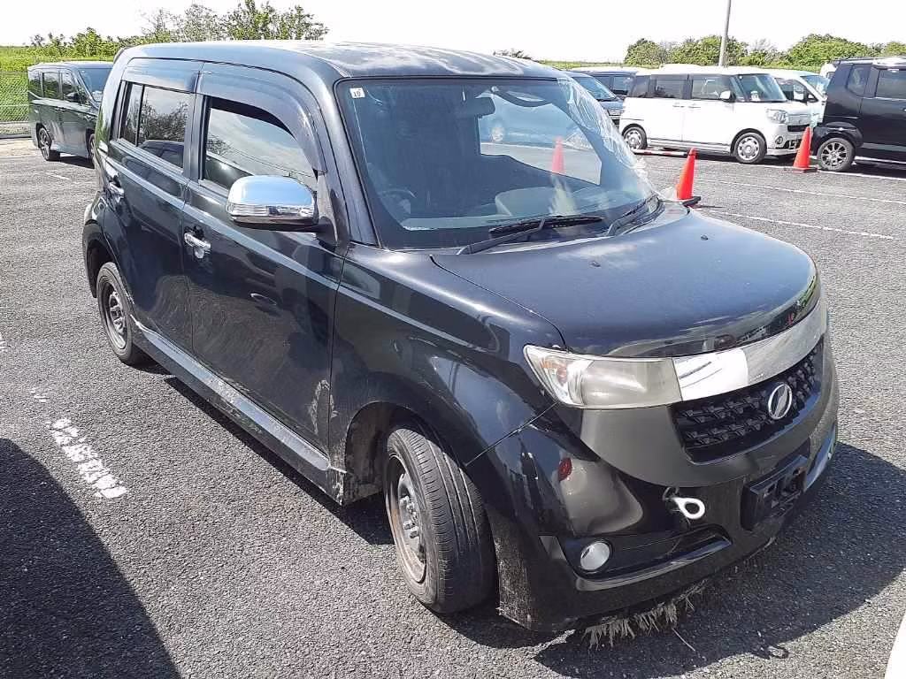 TOYOTA BB