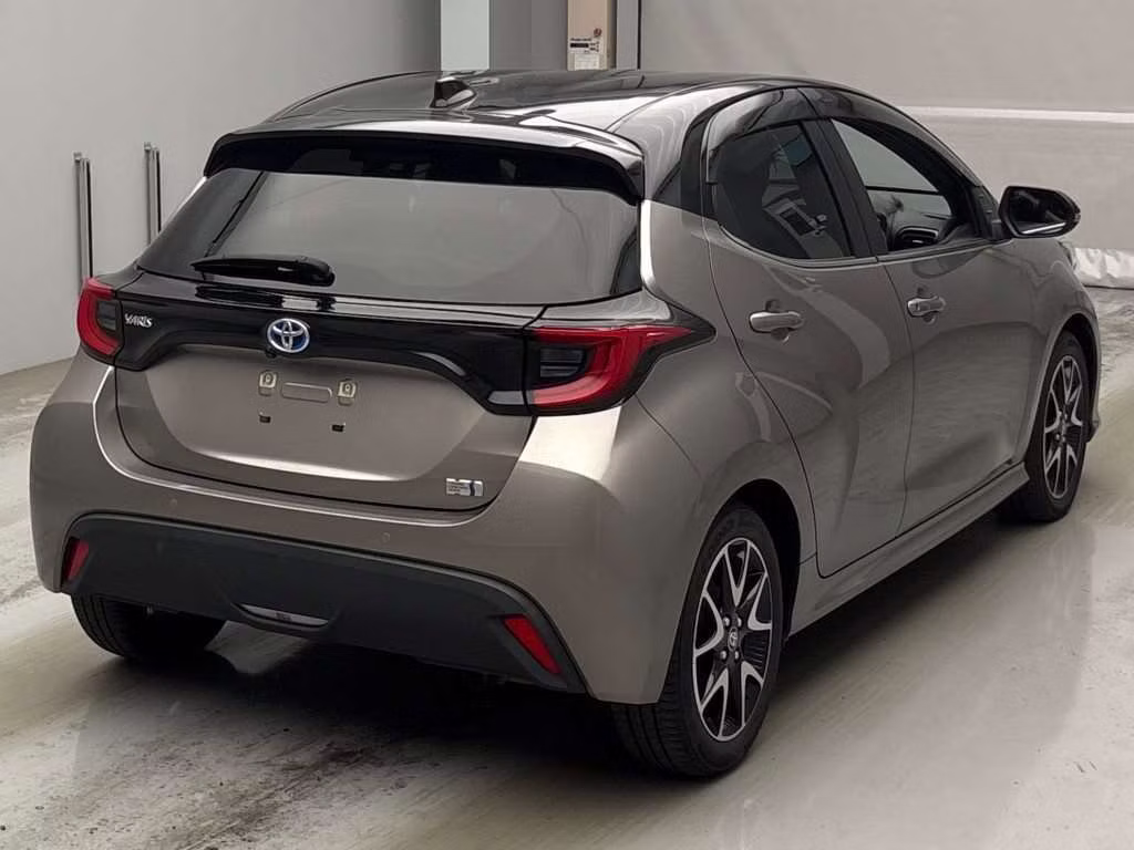 TOYOTA YARIS