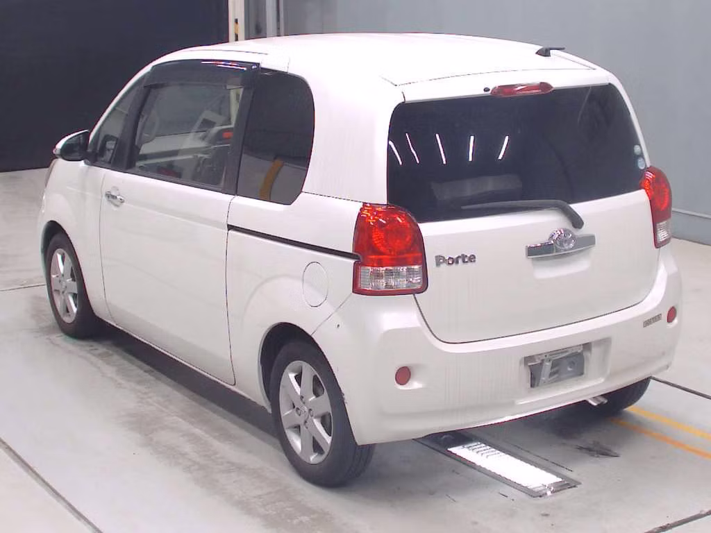 TOYOTA PORTE