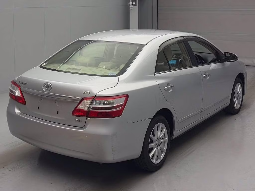 TOYOTA PREMIO