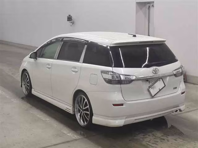 TOYOTA WISH