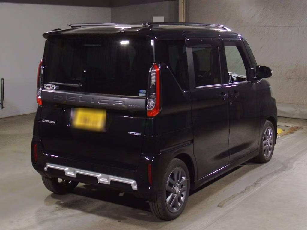 MITSUBISHI DELICA MINI
